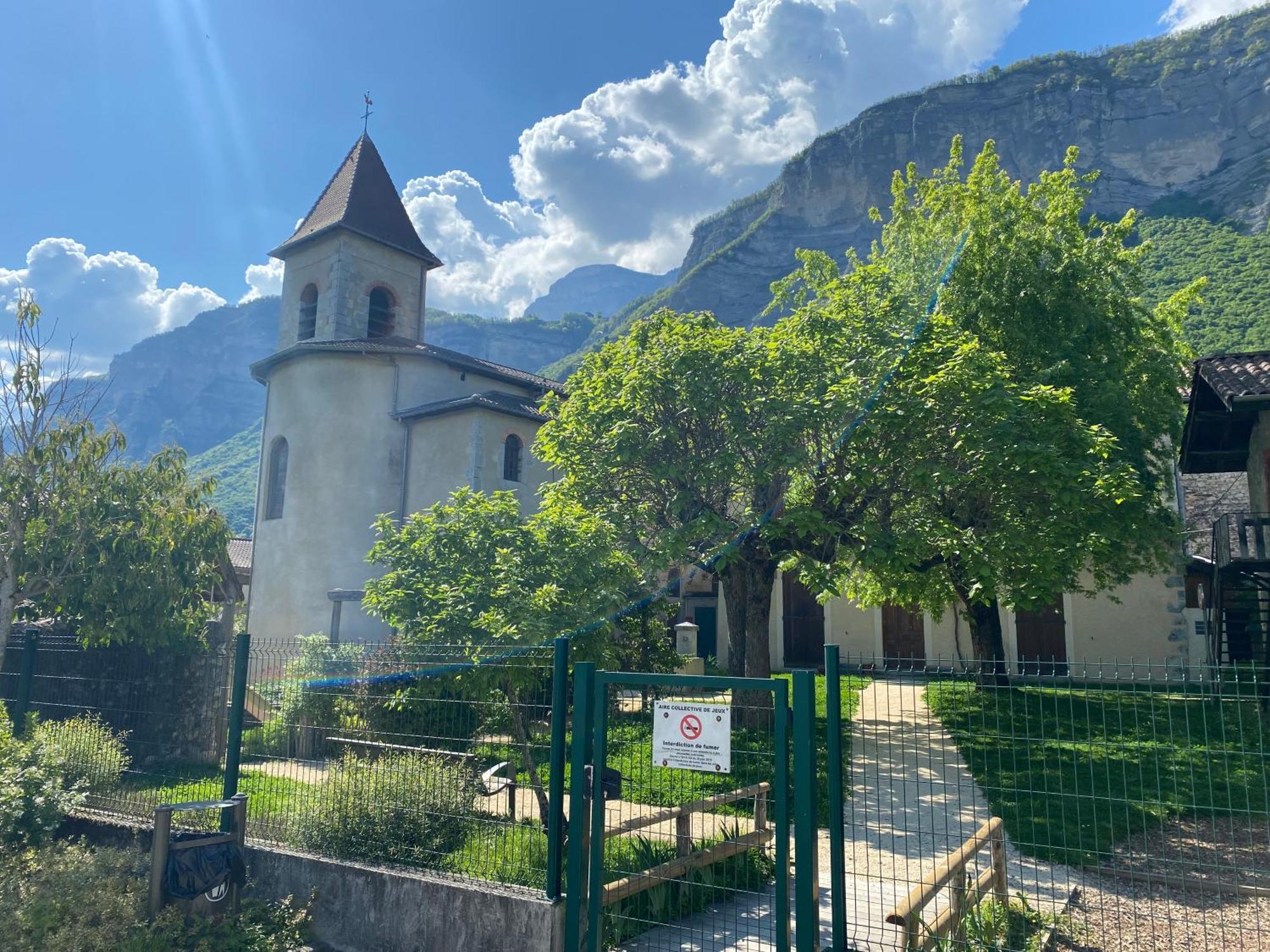 Maison De Village Au Pied De La Montagne Lumbin Buitenkant foto